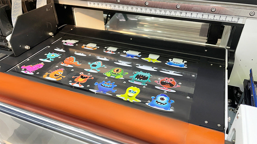 Impressora DTF UV A3 com laminador Roll To Roll All-in-One Impressora DTF UV A3 para adesivos